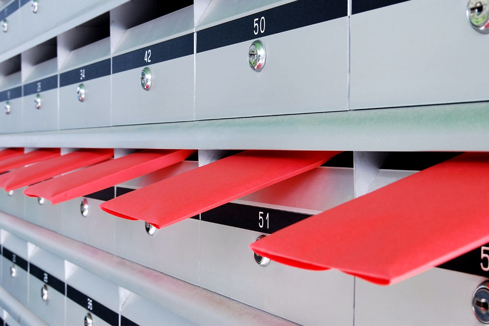 es obligatorio tener buzon correos